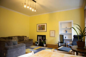 Elegant & Sunny 2BD basement stay, Edinburgh!